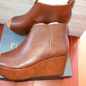 Pierre Dumas Booties